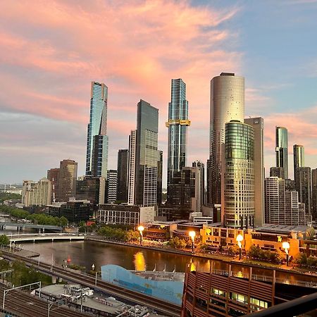 Aura2107, 2 Bedroom Apartment With Balcony, Stunning Yarra River And City Views Melbourne Ngoại thất bức ảnh