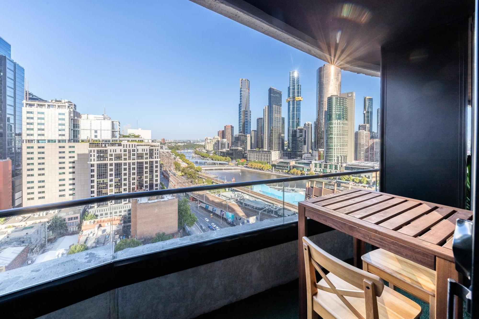 Aura2107, 2 Bedroom Apartment With Balcony, Stunning Yarra River And City Views Melbourne Ngoại thất bức ảnh