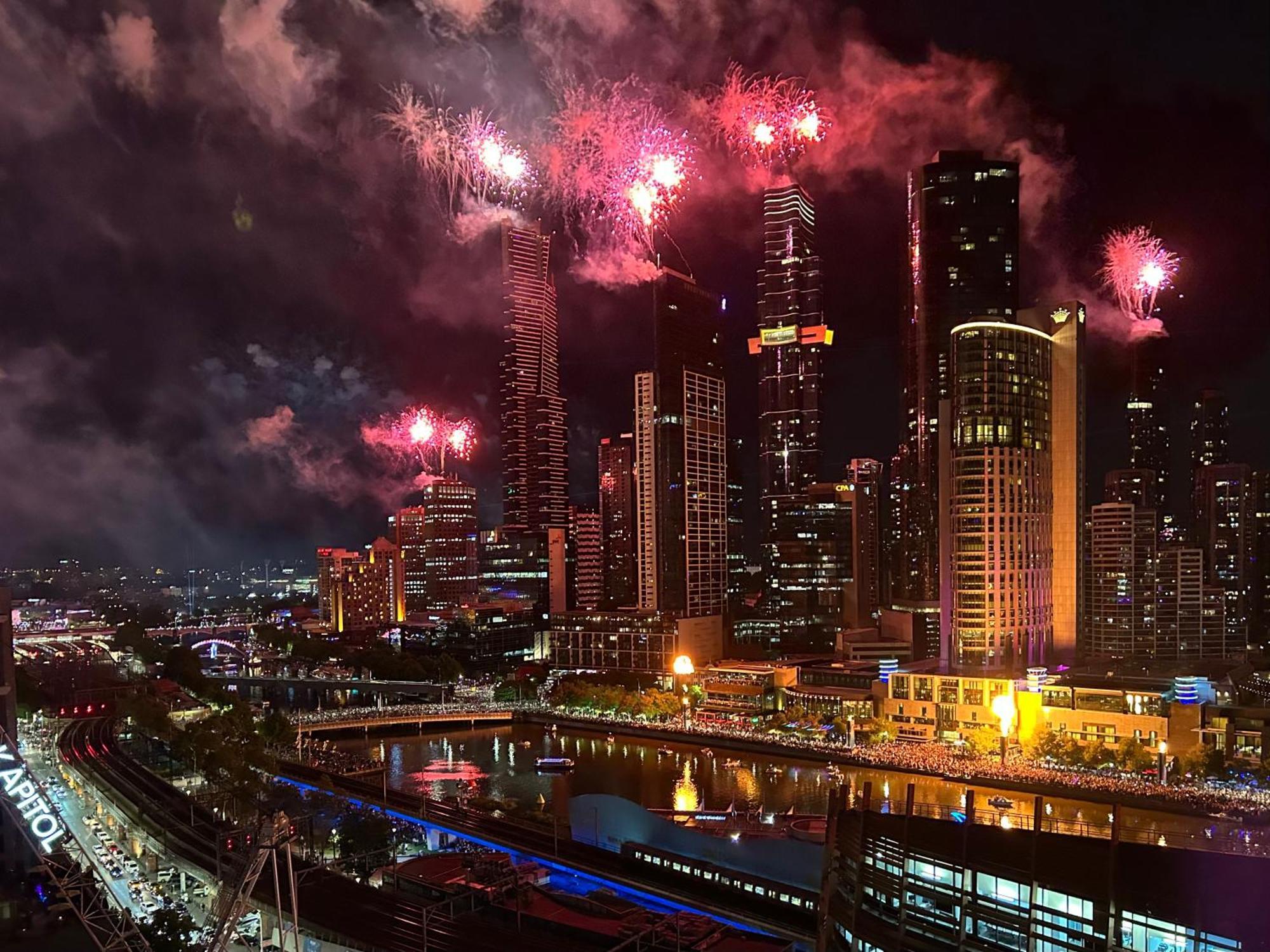 Aura2107, 2 Bedroom Apartment With Balcony, Stunning Yarra River And City Views Melbourne Ngoại thất bức ảnh